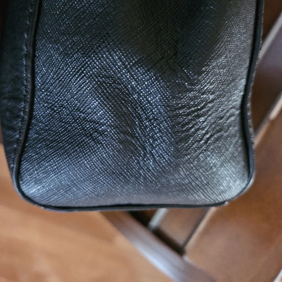 Michael Kors Saffiano Leather Ava Satchel! GUC ! - Picture 11 of 12